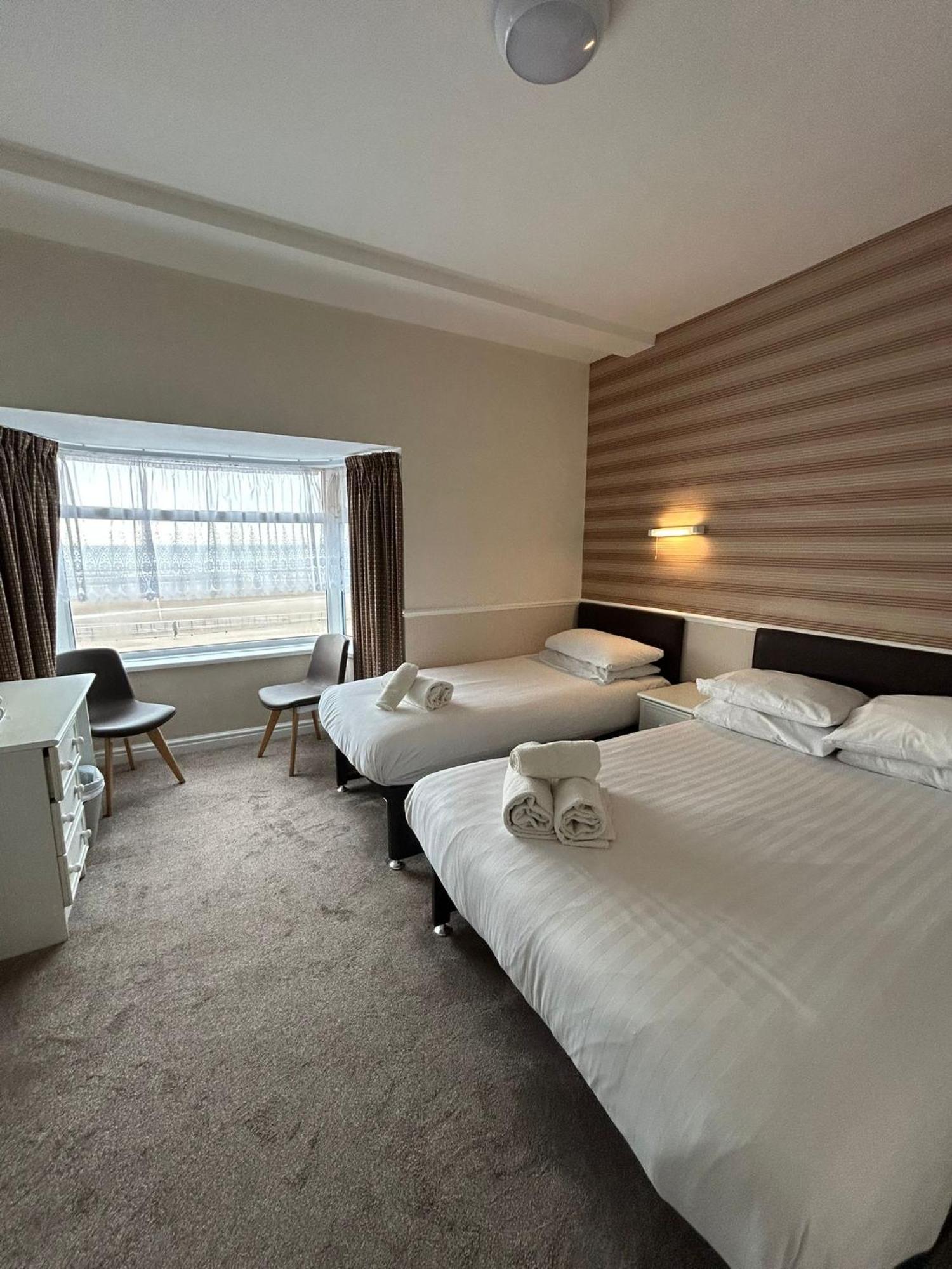 Lyndene Hotel Blackpool Eksteriør bilde